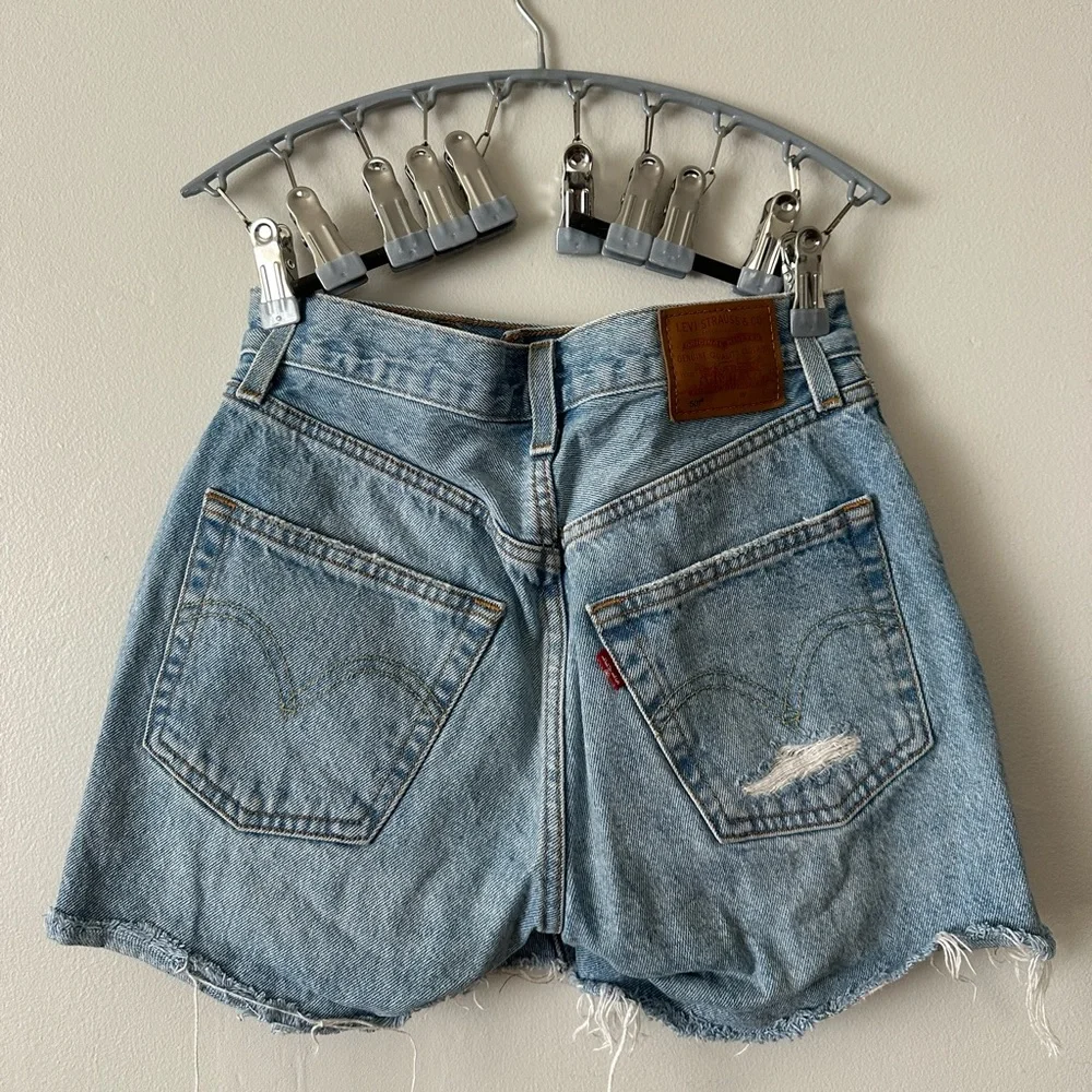 Levi’s 501 denim shorts size W24
